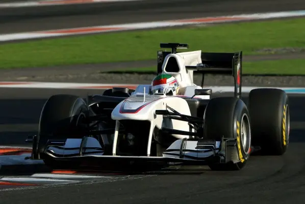 Checo termina en cuarto sitio en Cataluña