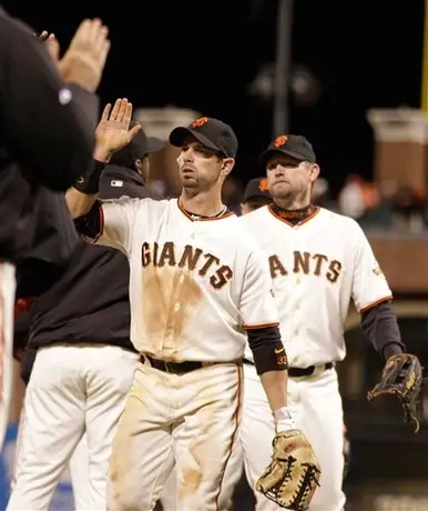 Gigantes recaudan 70 mil dólares para aficionado golpeado