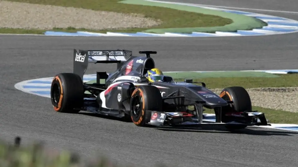 Esteban Gutiérrez se estrena con Sauber