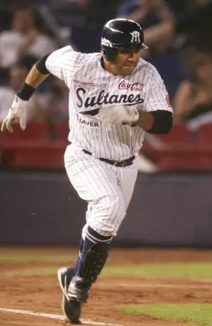 Sultanes apalean 12-6 a los Vaqueros Lagunilla