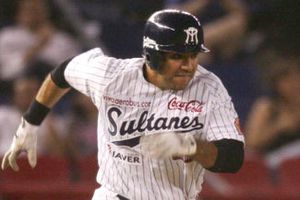 Sultanes apalean 12-6 a los Vaqueros Lagunilla