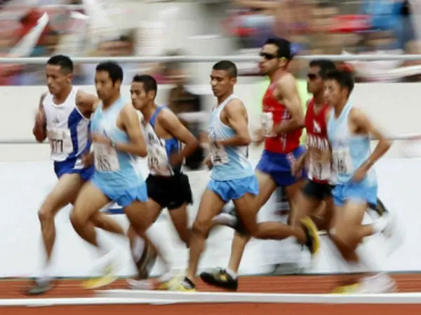 IAAF podría suspender a 17 atletas por dopaje