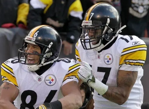 Pittsburgh no pierde ante rivales divisionales en Playoffs