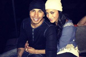 Lewis Hamilton celebra su cumpleaños, muy bien acompañado