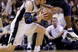 Ginóbilli aún siente molestias en codo derecho