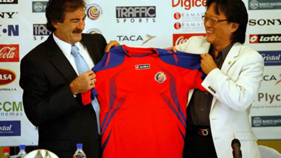 La Volpe debe pagar para irse
