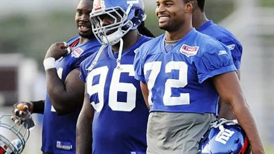 Umenyiora se perderá el inicio de la NFL