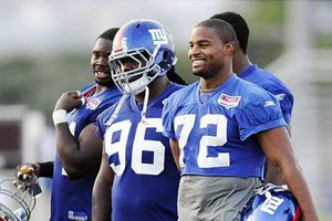 Umenyiora se perderá el inicio de la NFL