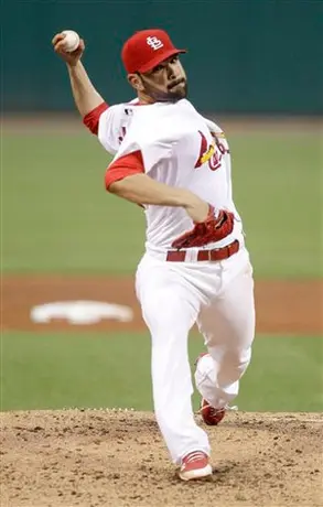 García luce en victoria de Cardenales