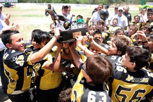 Pumas se corona campeón Ardillas 4