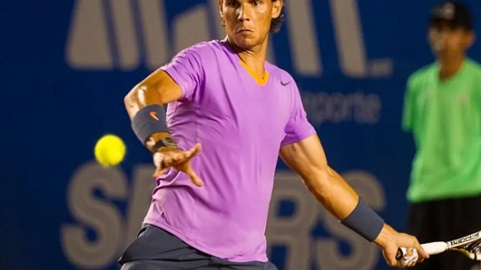 Nadal, con debut tranquilo; Ferrer defiende su corona