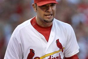 Cardenales extienden contrato a Jaime García
