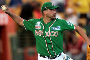 Elmer Dessens explica por qué no firmó en Grandes Ligas