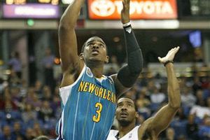 Paul guía victoria de Hornets 75-71 sobre Kings para recuperar la cima del Oeste