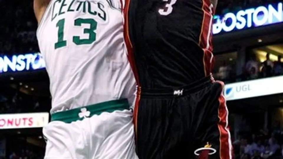 Miami se impone 98-90 a Boston y se coloca 3-1 en la serie