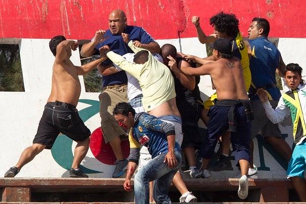 Se desataron peleas entre las dos facciones | RICARDO FLORES