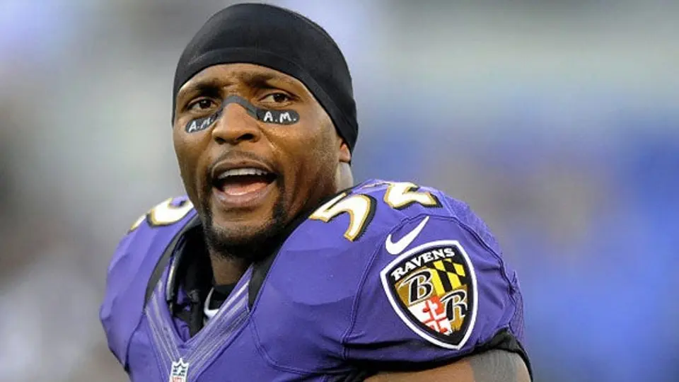 Tony González y Ray Lewis buscan poner fin a su carrera con honores