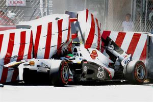 Checo Pérez, contento por no haberse lesionado seriamente en Mónaco