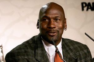 Michael Jordan es multado con 100 mil dólares