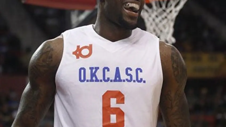 Ven a LeBron James en los Vaqueros de Dallas