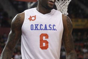 Ven a LeBron James en los Vaqueros de Dallas