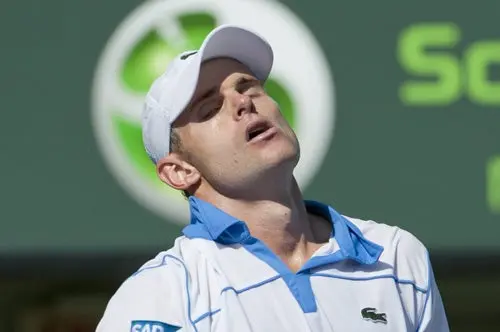 Cuevas elimina a Roddick; Federer iguala a Sampras
