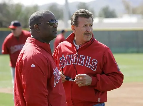 Tony Reagins deja a los Angelinos
