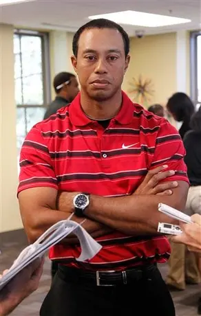 Acaba el reinado de Woods; dejará de ser el número uno del golf