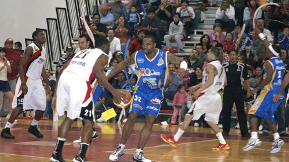 Fuerza Regia pierde, pero avanza a la Semifinal de la LNBP