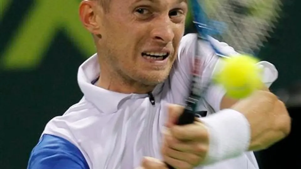 Davydenko vence a Nadal y frustra Final soñada en Qatar