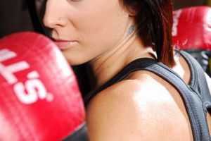 Boxeadora uruguaya Chris Namús resultó herida en intento de robo