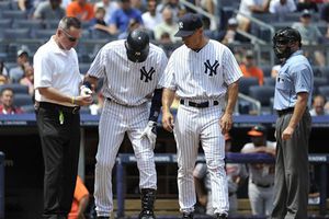 Jeter se pierde el juego del lunes por golpe en la mano