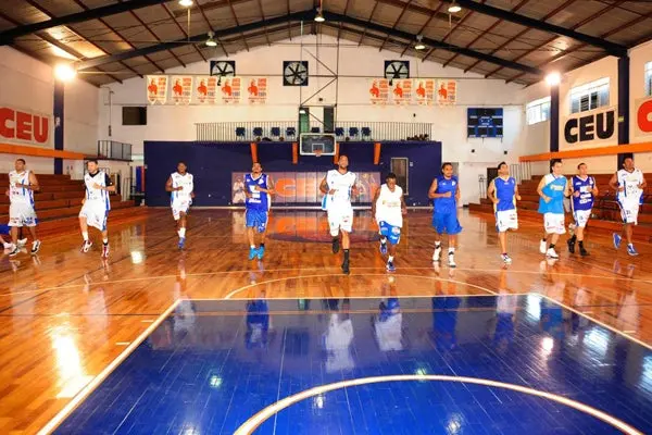 Fuerza Regia realiza su primer práctica