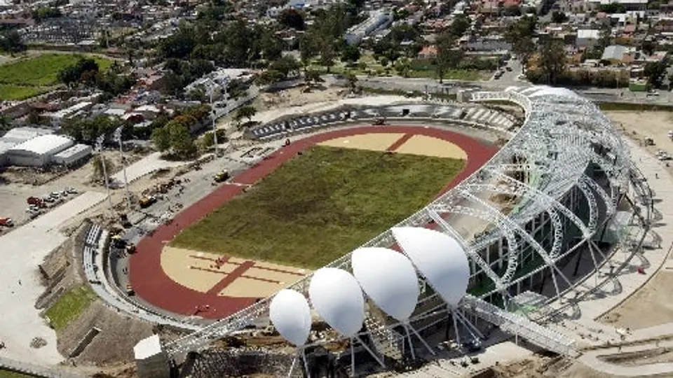 Presenta atrasos estadio de atletismo para JP