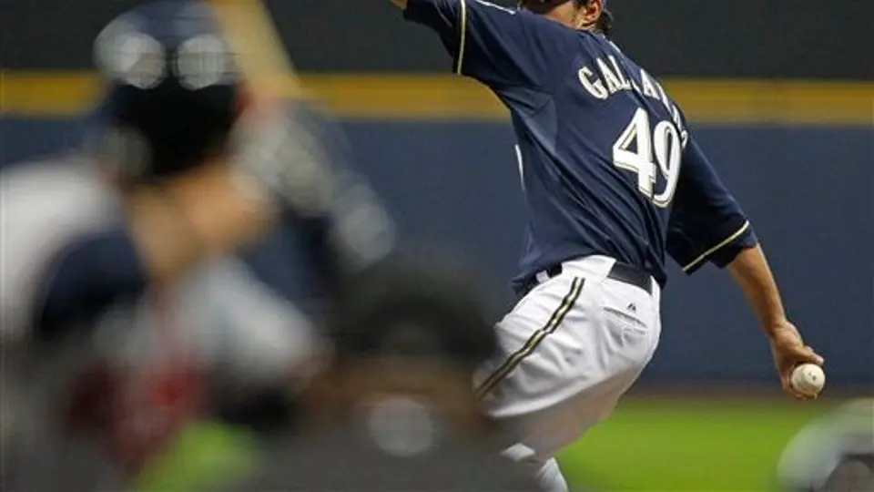 Gallardo lanza joyita' y anota carrera del triunfo para Milwaukee