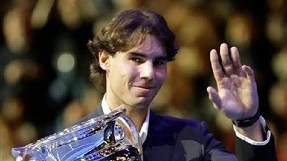 Nadal recibe premio de la ATP por ser número uno del mundo