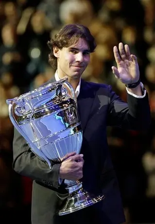 Nadal recibe premio de la ATP por ser número uno del mundo
