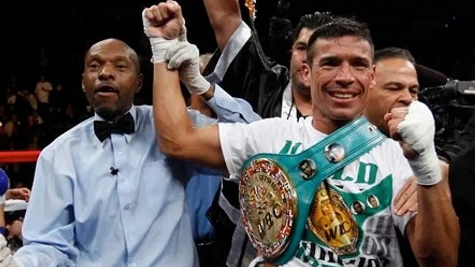'Maravilla' Martínez quiere pelear con Pacquiao en el 2011