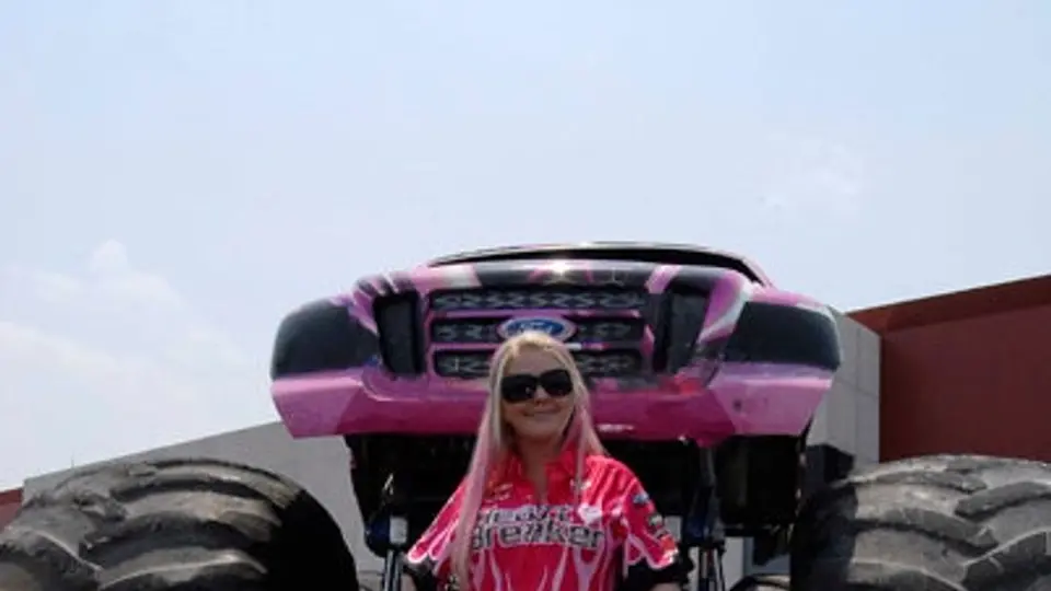 Se acerca la emoción de los Monster Trucks
