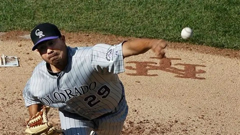 De la Rosa se apunta segundo triunfo con  Rockies