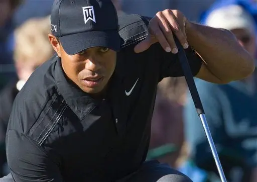 Tiger Woods cae al quinto puesto del ranking