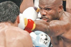 Tim Bradley se inclina por el Pacman