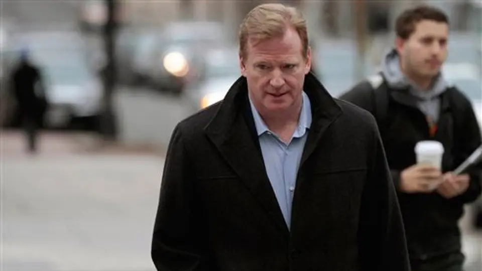 Roger Goodell habla con dueños de equipos