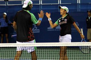 México gana medalla de oro en tenis dobles mixto