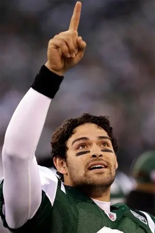 Mark Sánchez, con inicio histórico en el 2010