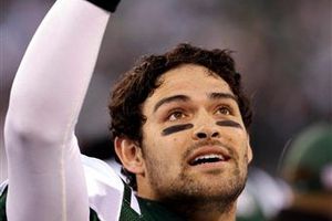 Mark Sánchez, con inicio histórico en el 2010