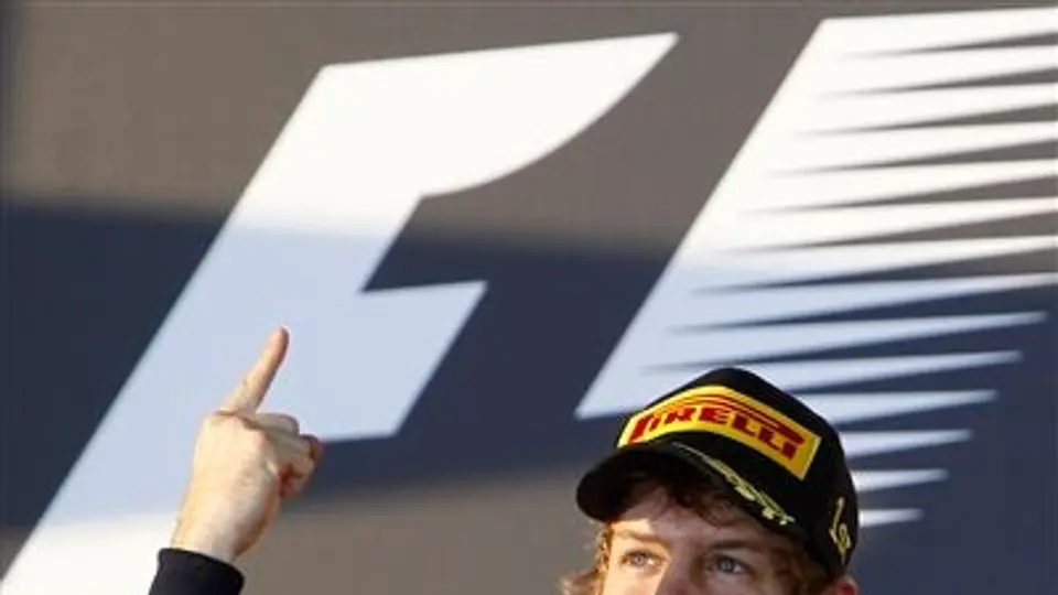Hay que mantener los pies en la tierra: Vettel