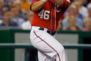 Pitcher novato pega jonrón en su primer lanzamiento recibido