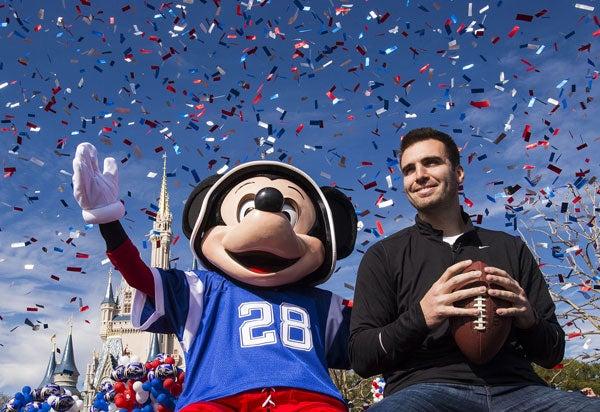 Flacco celebra campeonato en Disneylandia | AP