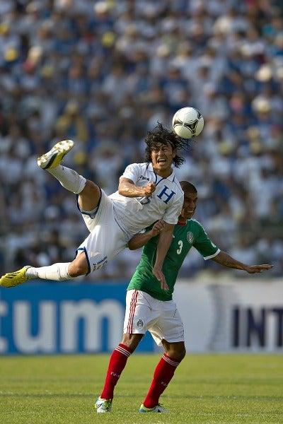 El juego fue ríspido en los primeros minutos | MEXSPORT